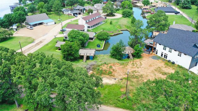 99 Hilltop Drive, Trinidad, TX 75163