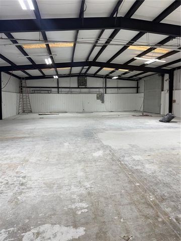 4015 Canton Road, Marietta, GA 30066