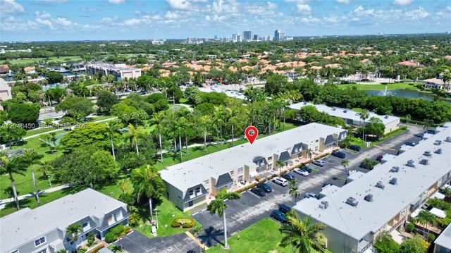 933 NE 24th Avenue 169, Hallandale Beach, FL 33009