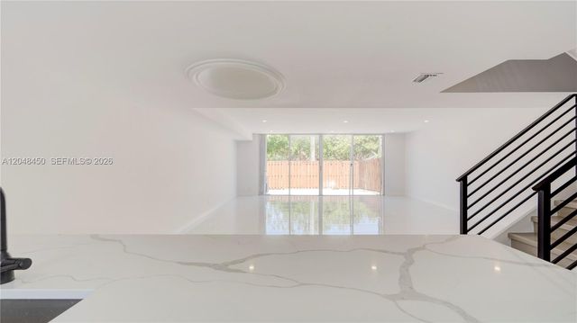 933 NE 24th Avenue 169, Hallandale Beach, FL 33009