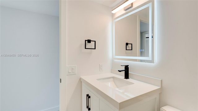 933 NE 24th Avenue 169, Hallandale Beach, FL 33009