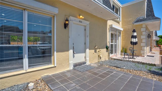 933 NE 24th Avenue 169, Hallandale Beach, FL 33009