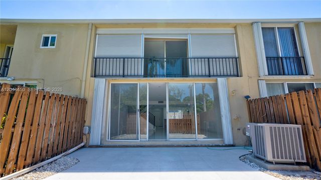 933 NE 24th Avenue 169, Hallandale Beach, FL 33009