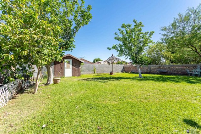 614 W Cactus St, Somerton, AZ 85350