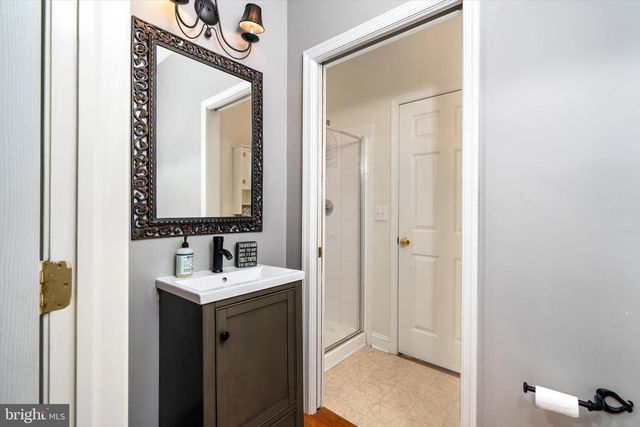 13 COBBLESTONE CT, Columbus, NJ 08022