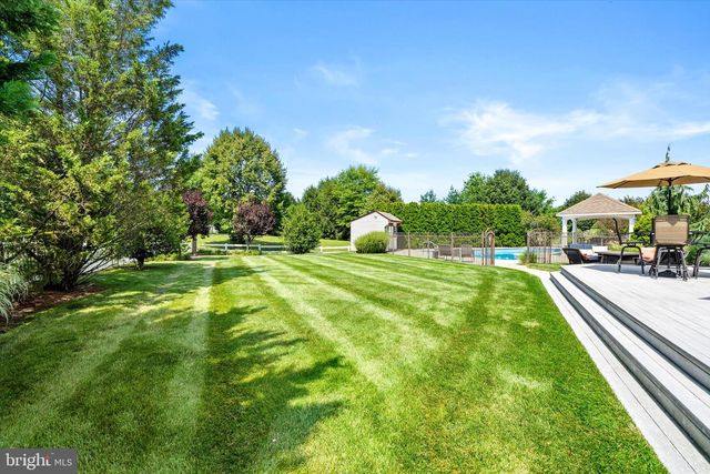 13 COBBLESTONE CT, Columbus, NJ 08022