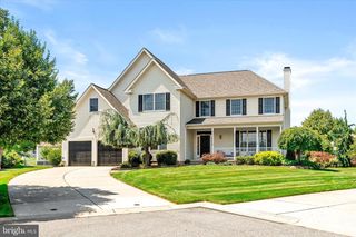 13 COBBLESTONE CT, Columbus, NJ 08022