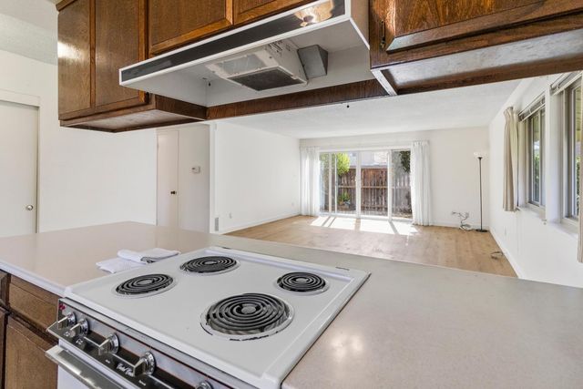 6123 Via Casitas, Carmichael, CA 95608