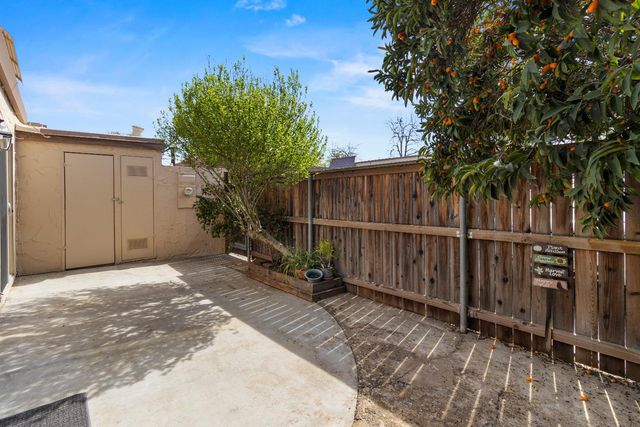 6123 Via Casitas, Carmichael, CA 95608