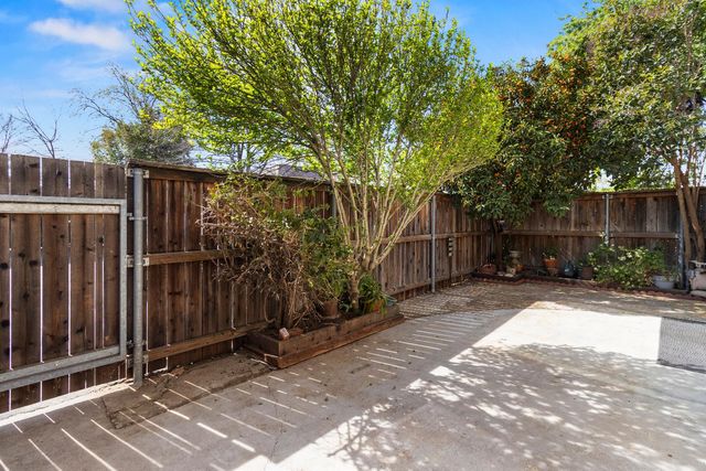 6123 Via Casitas, Carmichael, CA 95608