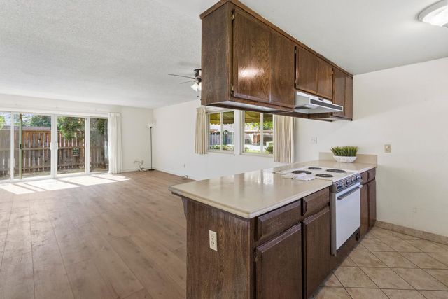 6123 Via Casitas, Carmichael, CA 95608