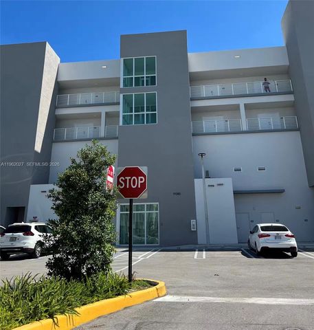 19380 NE 26th Ave 205, Miami, FL 33180