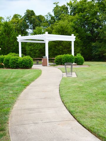 352 Cornelius Way, Hendersonville, TN 37075