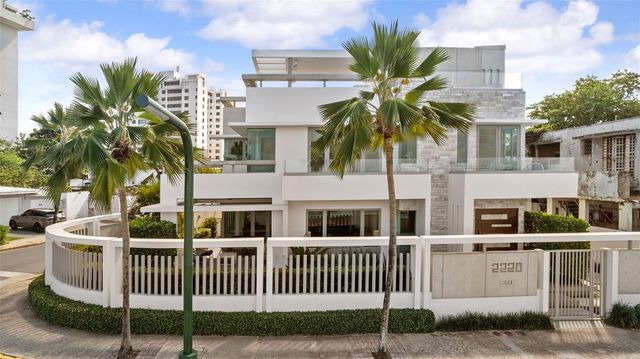 2220 PARK BOULEVARD, San Juan, PR 00913