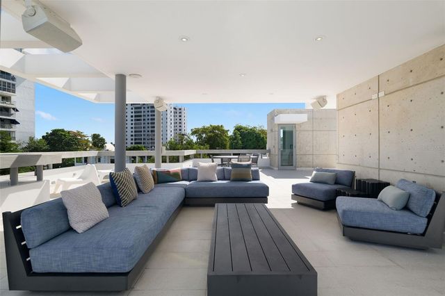 2220 PARK BOULEVARD, San Juan, PR 00913
