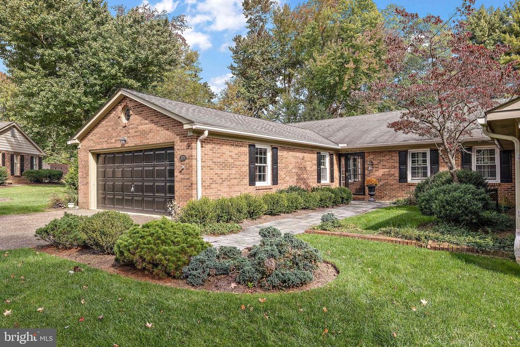 1020 WARWICK LN, Wilmington, DE 19807