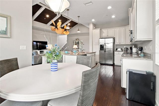 311 SAPPHIRE LAKE DRIVE 202, Bradenton, FL 34209