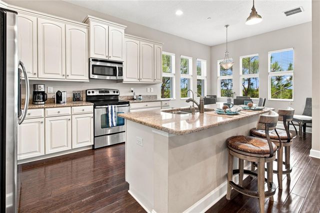 311 SAPPHIRE LAKE DRIVE 202, Bradenton, FL 34209