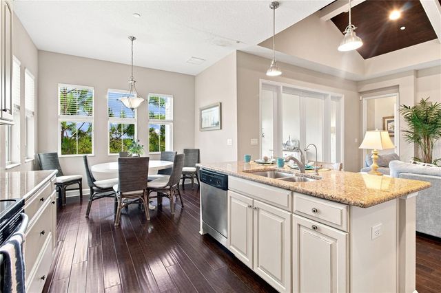 311 SAPPHIRE LAKE DRIVE 202, Bradenton, FL 34209