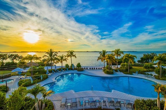 311 SAPPHIRE LAKE DRIVE 202, Bradenton, FL 34209