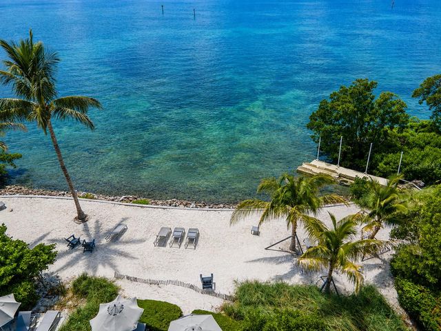 311 SAPPHIRE LAKE DRIVE 202, Bradenton, FL 34209