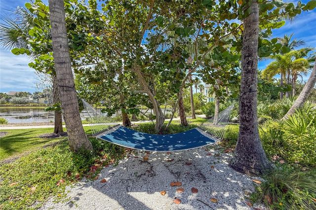 311 SAPPHIRE LAKE DRIVE 202, Bradenton, FL 34209