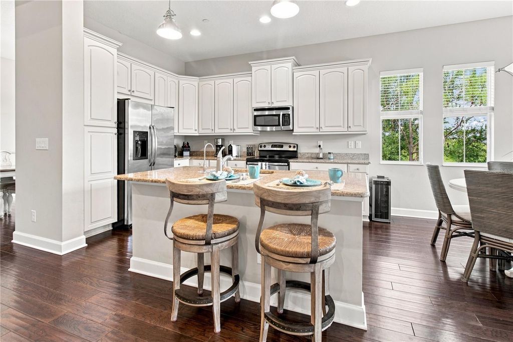 Image 26 of property listing at 311 SAPPHIRE LAKE DRIVE 202, Bradenton, FL 34209