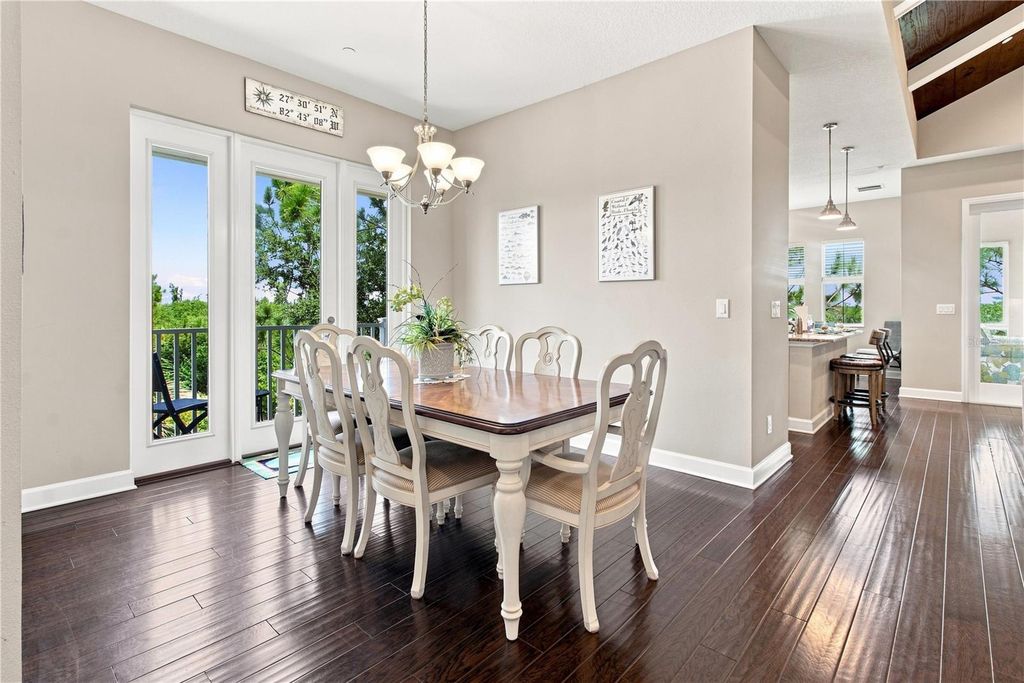 Image 30 of property listing at 311 SAPPHIRE LAKE DRIVE 202, Bradenton, FL 34209