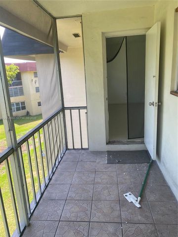 1550 NE 191st St 309, Miami, FL 33179