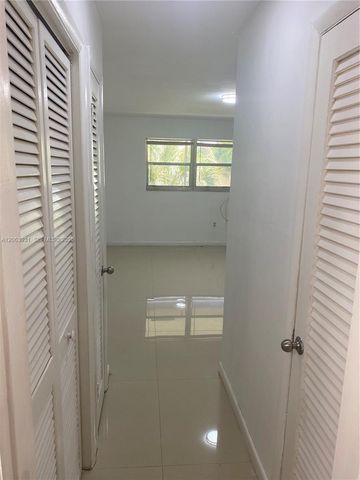 1550 NE 191st St 309, Miami, FL 33179