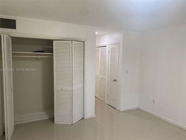 1550 NE 191st St 309, Miami, FL 33179