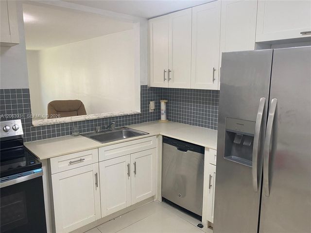 1550 NE 191st St 309, Miami, FL 33179