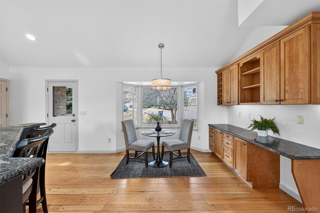 Image 17 of property listing at 1 Snowy Owl Lane, Littleton, CO 80127