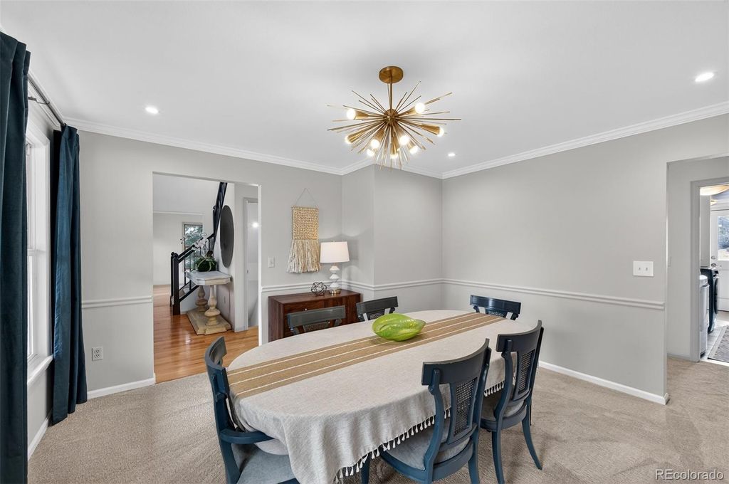Image 20 of property listing at 1 Snowy Owl Lane, Littleton, CO 80127