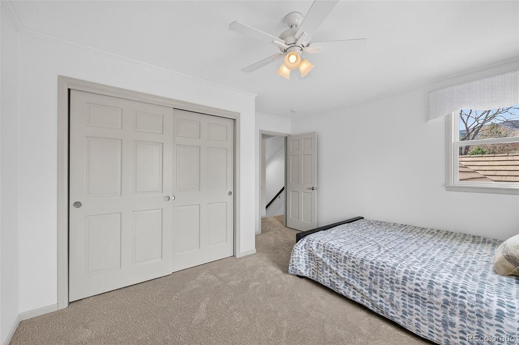 Image 26 of property listing at 1 Snowy Owl Lane, Littleton, CO 80127
