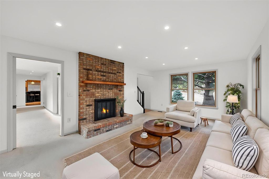 Image 44 of property listing at 1 Snowy Owl Lane, Littleton, CO 80127