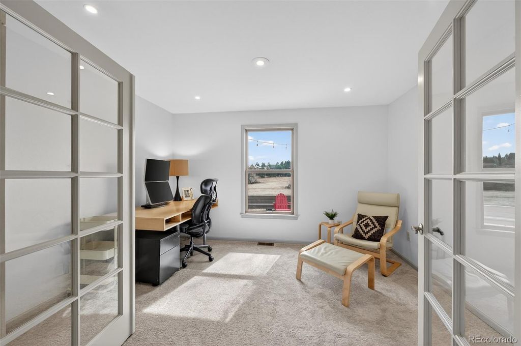 Image 45 of property listing at 1 Snowy Owl Lane, Littleton, CO 80127
