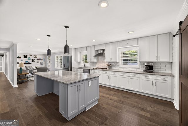 47 Rhodes Drive, Marietta, GA 30068