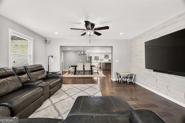47 Rhodes Drive, Marietta, GA 30068