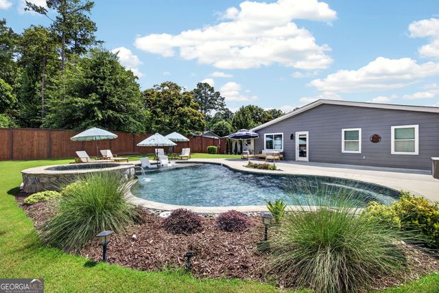 47 Rhodes Drive, Marietta, GA 30068
