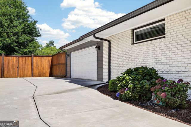 47 Rhodes Drive, Marietta, GA 30068