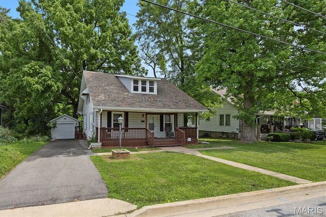 2624 Watalee Street, Alton, IL 62002