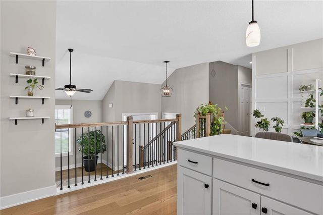 15623 Lakeside Drive, Basehor, KS 66007