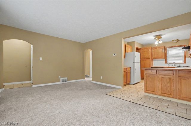 1761 Marks Avenue, Akron, OH 44305
