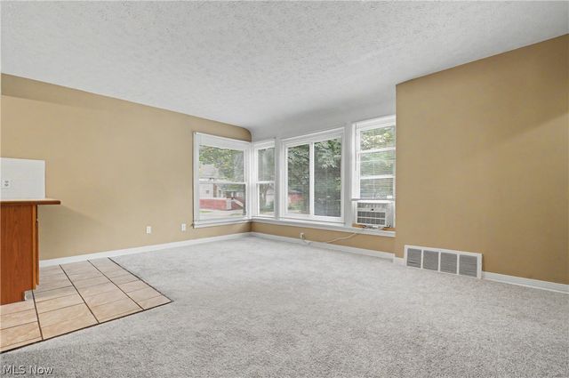1761 Marks Avenue, Akron, OH 44305