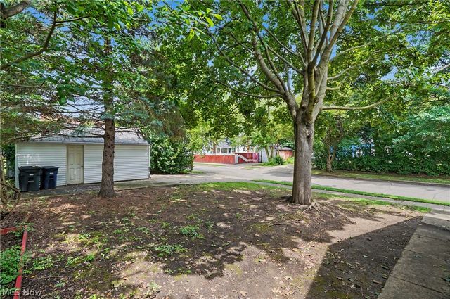 1761 Marks Avenue, Akron, OH 44305