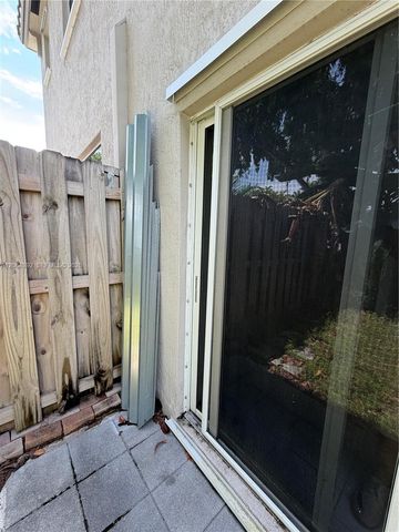 2739 SE 17th Street, Homestead, FL 33035