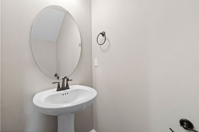 1129 Ziva Ln Apt C, Clarksville, TN 37040