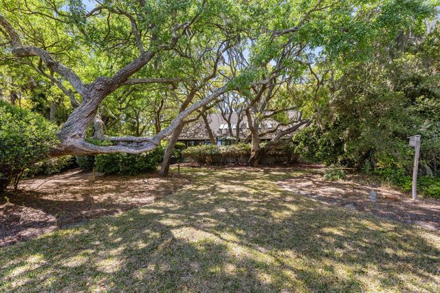 2290 Marsh Hen Drive, Seabrook Island, SC 29455