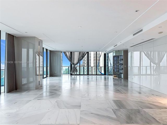 19575 Collins Ave 5, Sunny Isles Beach, FL 33160